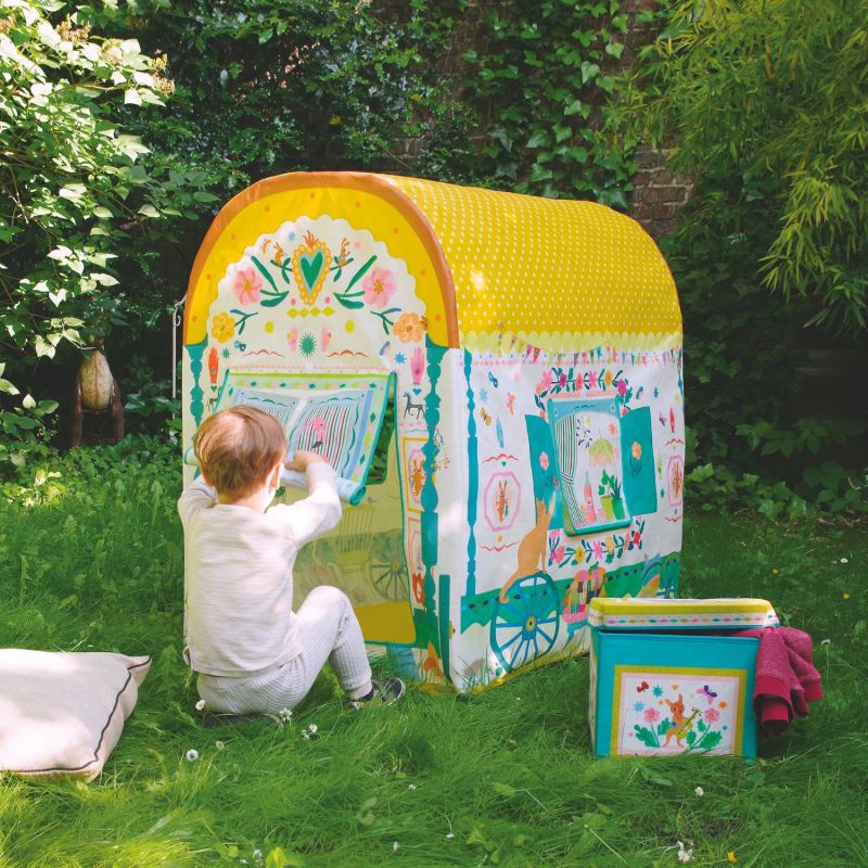 Image d'ambiance de présentation du produit Cabane de jeu Roulotte - Djeco